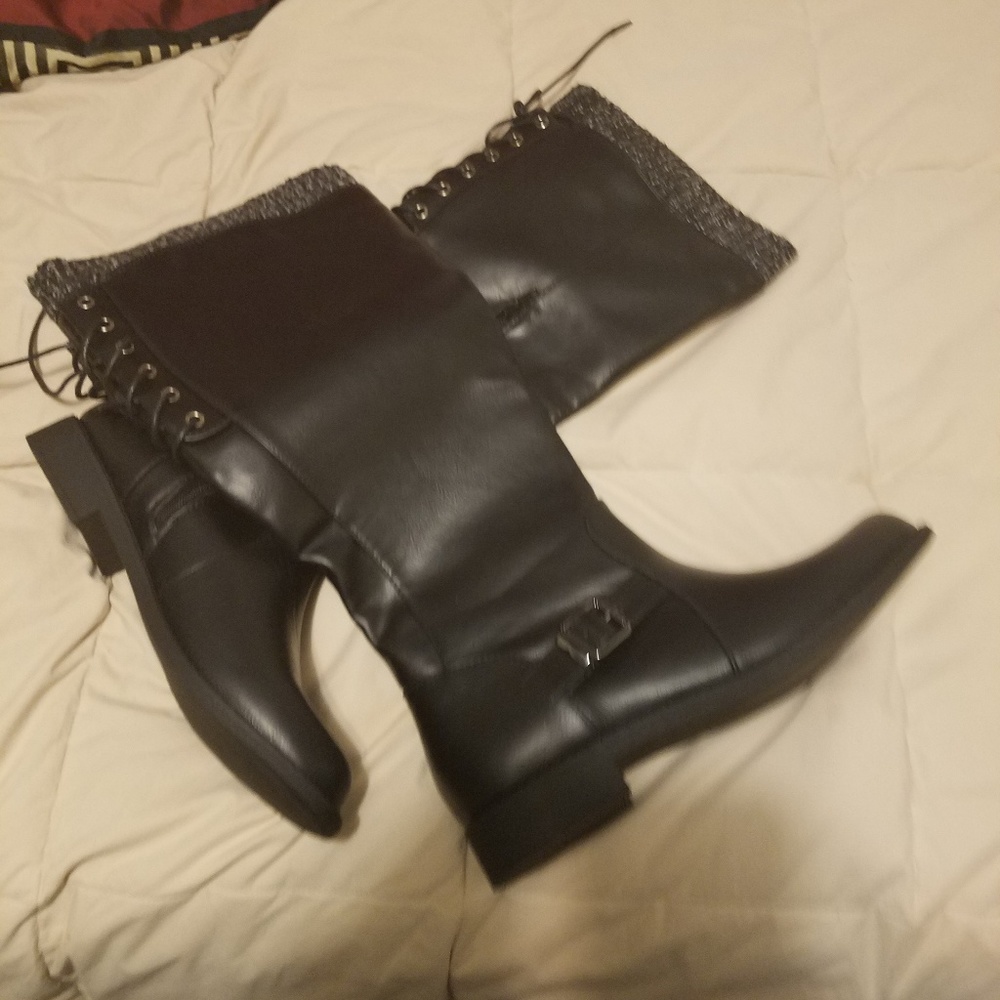 Black boots 8.5 wide calf